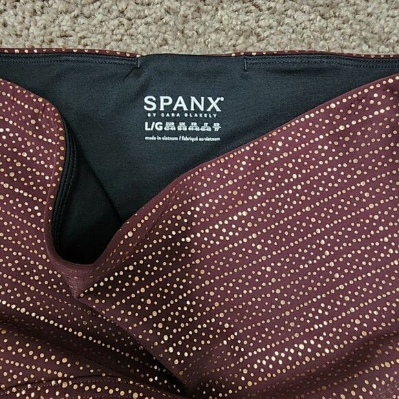 SPANX Metallic Dot Print Active 7/8 Leggings in Wine/Rose Gold Large - Picture 6 of 7